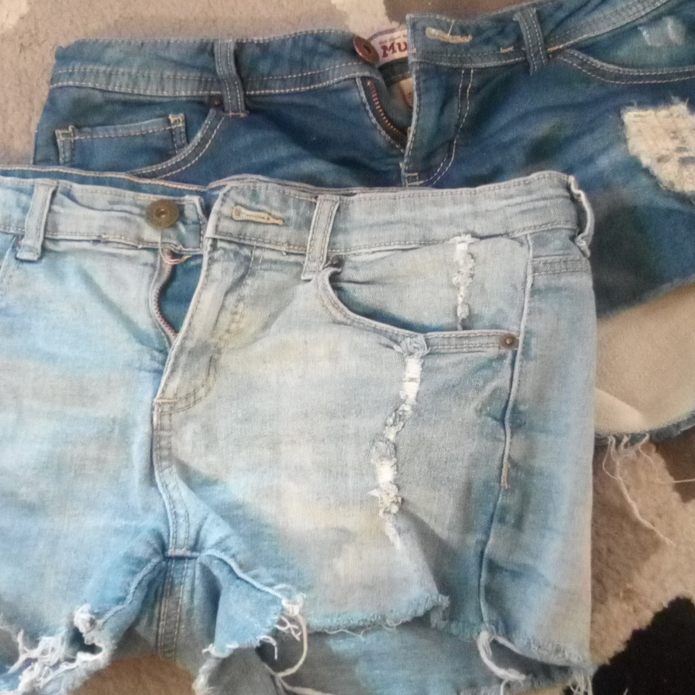 2 pairs of cut off Jean shorts